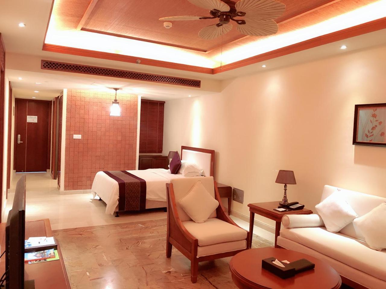 Stony Brook Villa Jianguo Resort Sanya Bagian luar foto